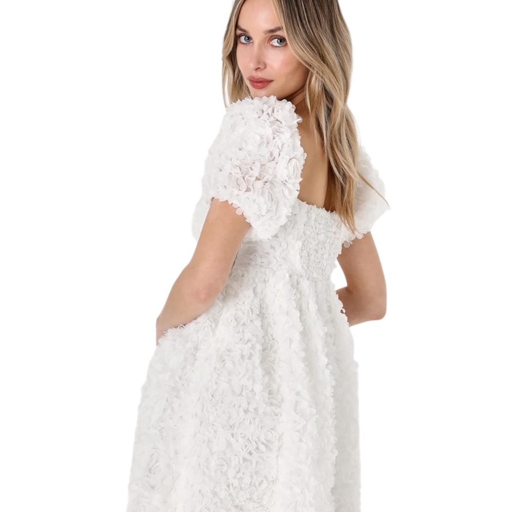 Lulu's White Floral Textured Dress